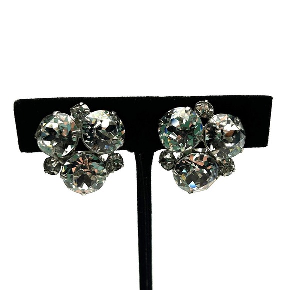 Vintage Weiss Clear Rhinestone Clip Earrings Silver Tone Mid Century Glam